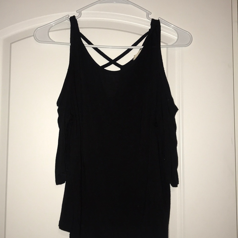 Cold shoulder black half sleeve shirt